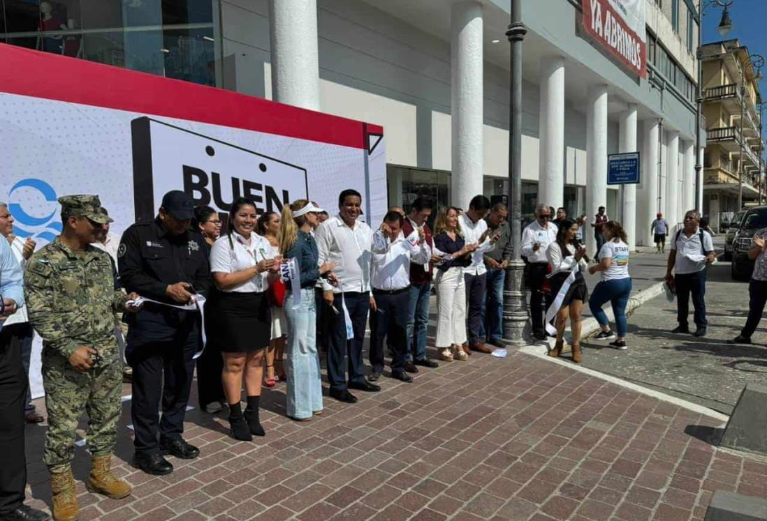 Dan banderazo de inicio del Buen Fin en Veracruz