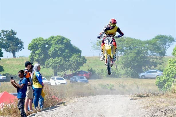 Medellín de Bravo es sede del Campeonato Interestatal de Motocross