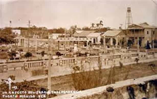 Así lucía el parque independencia de Coatzacoalcos en los años 40s