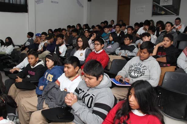 Realizan conferencia magistral para prevenir la violencia contra mujeres en Veracruz