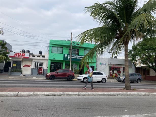 Atleta veracruzano de 84 años botea en las calles para competir en Suecia