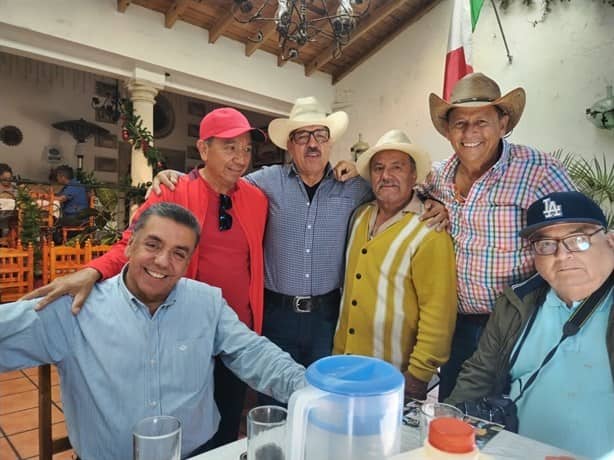 Realizan reencuentro de exalumnos de la BENV ‘Enrique C. Rebsamen’