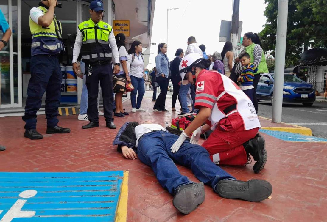 Autobús de pasajeros atropella a joven estudiante de prepa en Veracruz