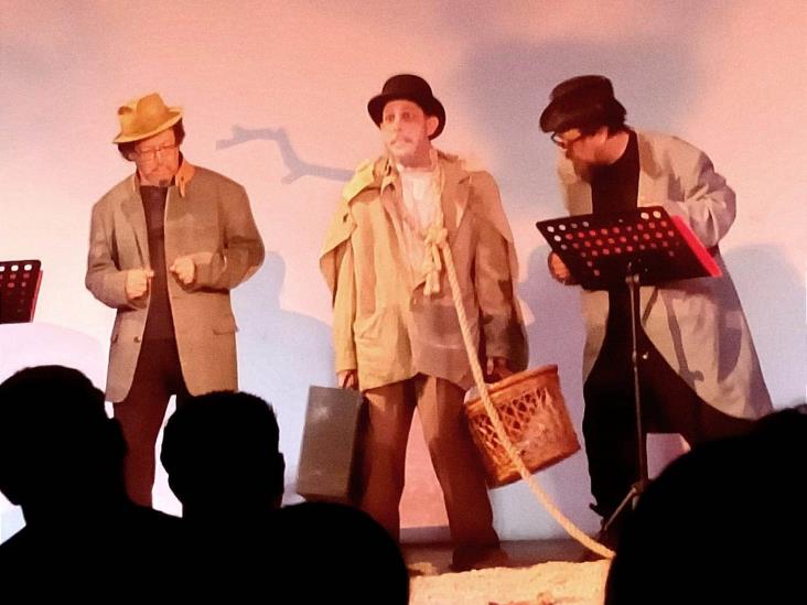 ESPERANDO A GODOT