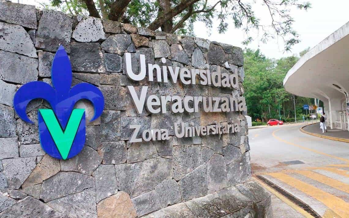 UV enfrenta problemas en su oferta académica; no atraen la atención