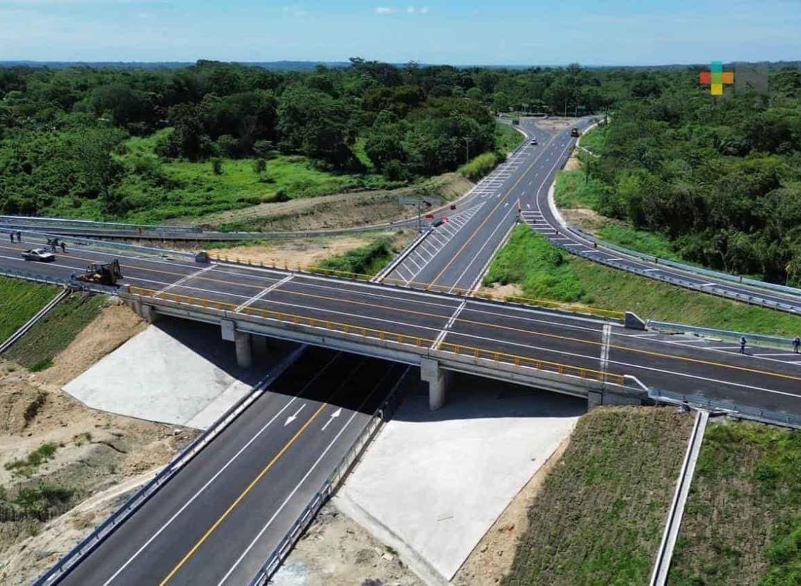 Avance del 90 por ciento en libramiento carretero en Sayula de Alemán