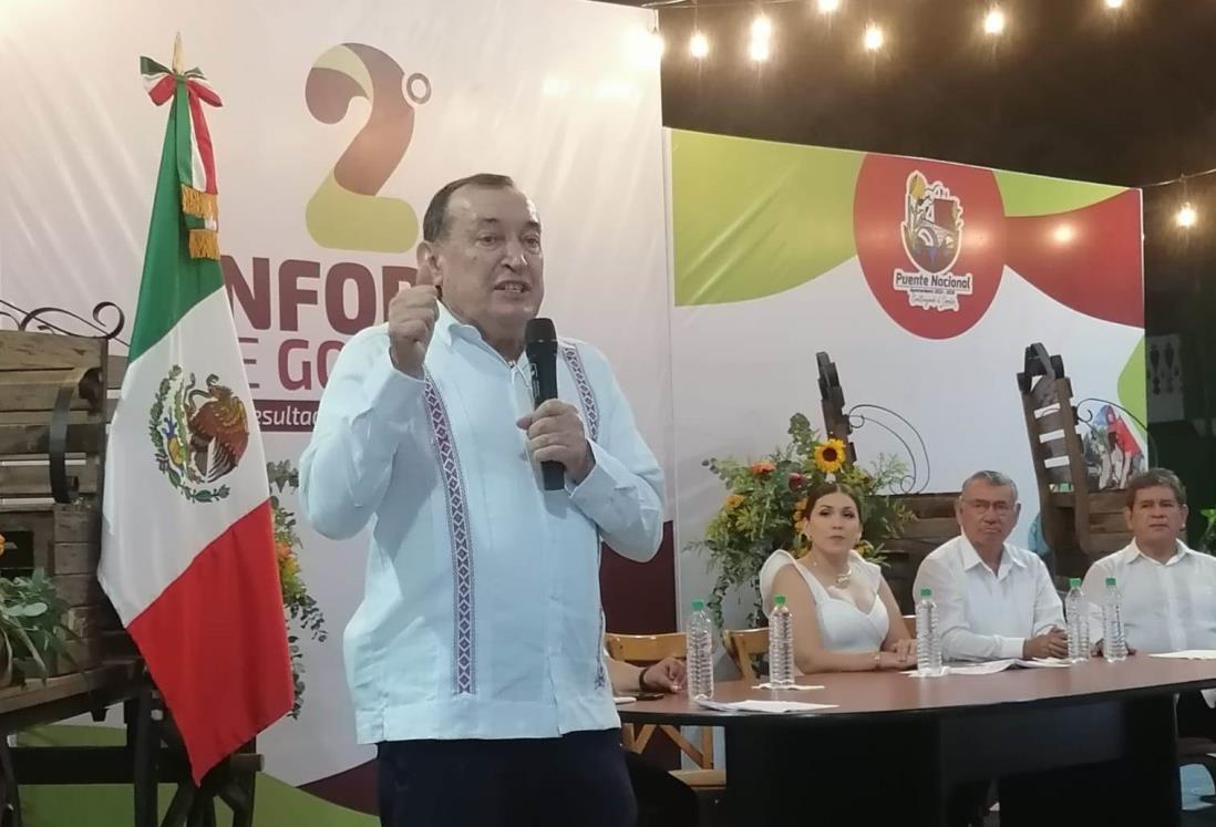 Rinde Roberto Montiel Montiel, su segundo informe de labores en Puente Nacional