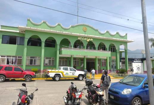 Alcalde de Atzacan, Síndica y Regidora serían arrestados por incumplimiento