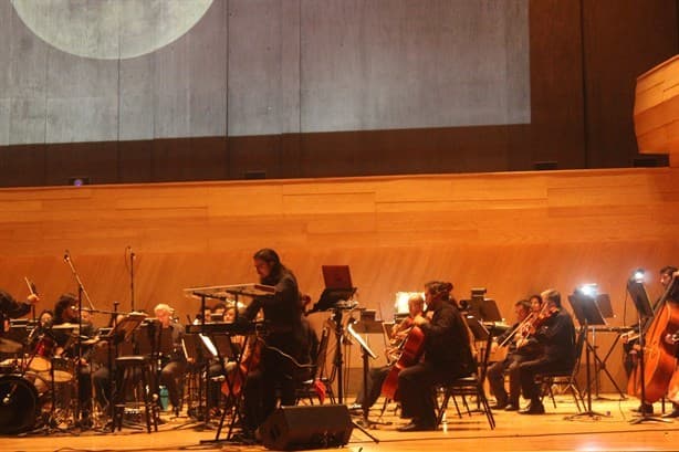 Orquesta Universitaria de Música Popular e Inside Of The Moon presentan Pink Floyd Sinfónico, en Veracruz