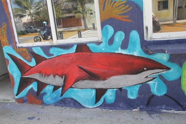 Con mural, plasman vivencias de pescadores de Veracruz