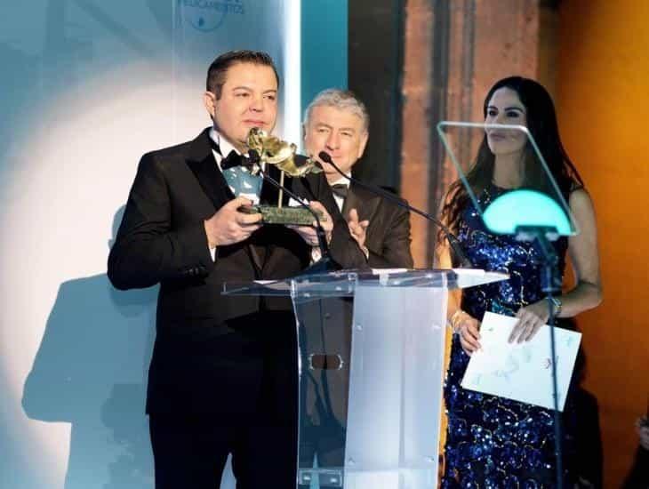 Entregan galardón Cáncer en la Agenda 2023