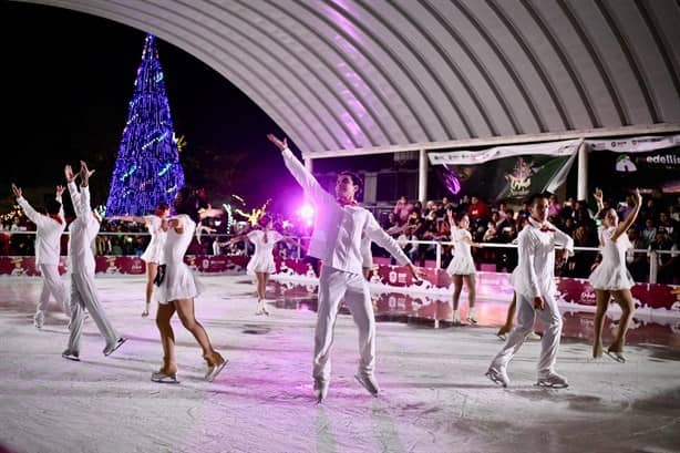 Inauguran pista de hielo en Medellín de Bravo |VIDEO