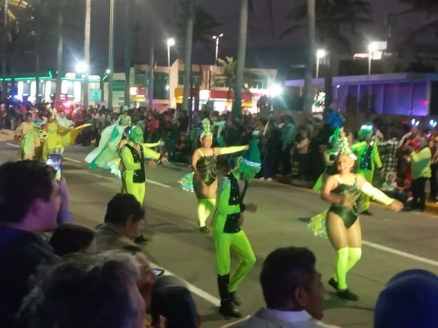 Desfile Navideño abarrota el bulevar de Veracruz | VIDEO