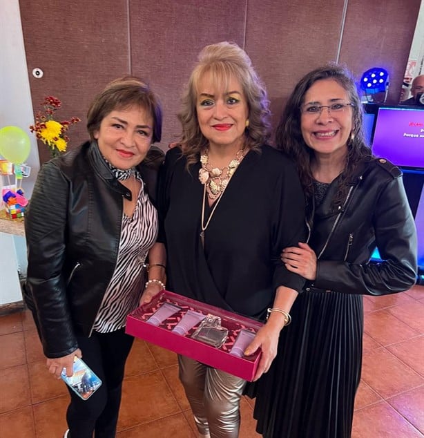 Elsa Nájera celebra su cumpleaños