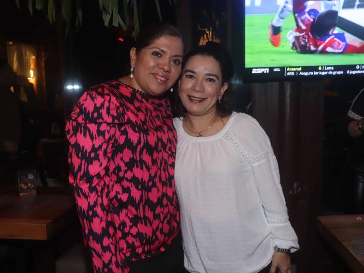 Tania Castillo y Lucrecia Pereda disfrutan doble cumpleaños