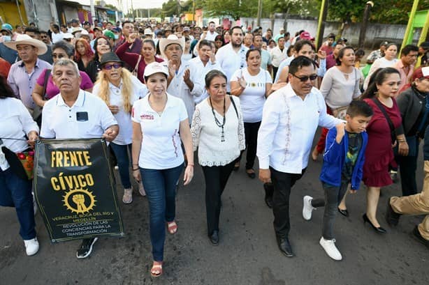 Habitantes de Medellín de Bravo reconocen trabajo de diputado Maleno Rosales