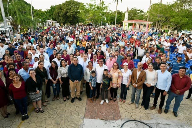 Habitantes de Medellín de Bravo reconocen trabajo de diputado Maleno Rosales