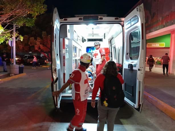 Asaltan con violencia Bodega Aurrera en Boca del Río | VIDEO