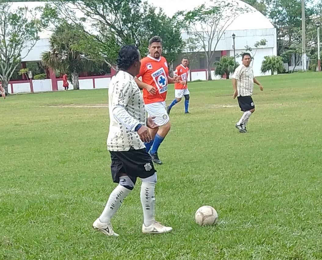 Dorados UIA disputará el título de la 40 y Más