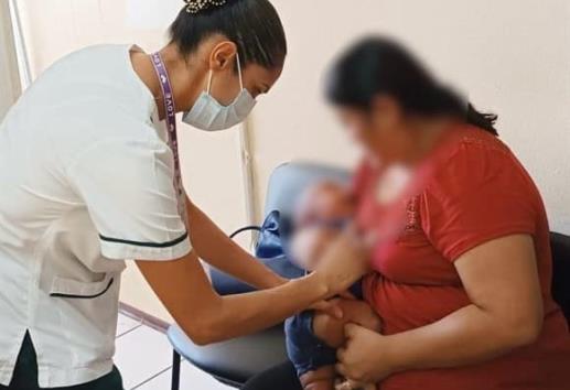Iniciar o completar esquema de vacunación contras Infecciones Respiratorias Agudas: IMSS Veracruz