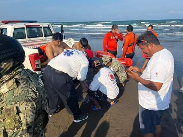 Ocho turistas fueron rescatados en playa Chachalacas