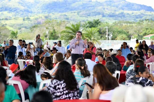 Sociedad civil definirá agenda del Frente por Veracruz: Pepe Yunes Zorrilla