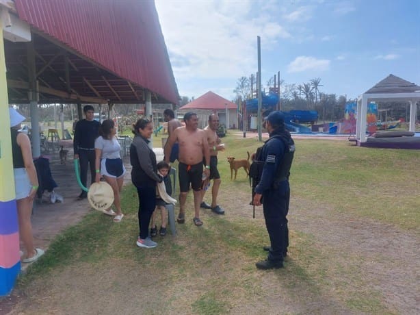 Familia de Tlaxcala casi se ahoga en las playas de Antón Lizardo