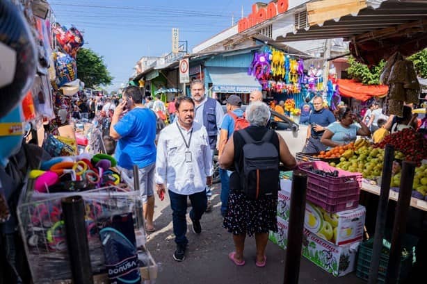 Decomisan 50 kilos de pirotecnia en operativos dentro de los mercados de Veracruz