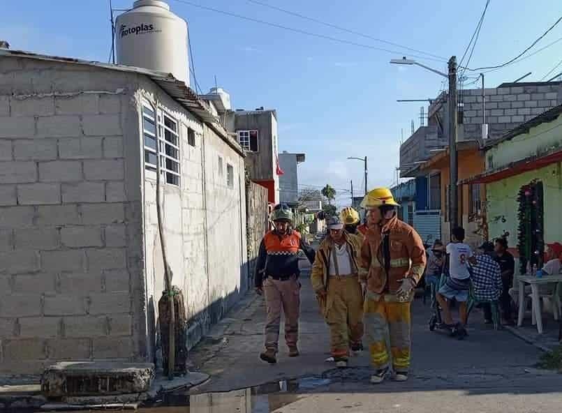 Se incendia moto en Alvarado; cierran calle por fiesta y Bomberos demoraron en llegar