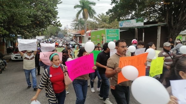 Protestan y marchan contra los abusos de Fuerza Civil de la región de Cardel