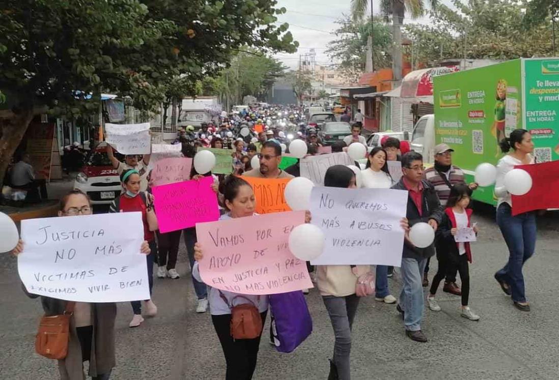 Protestan y marchan contra los abusos de Fuerza Civil de la región de Cardel