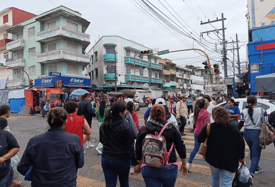 ¡A reventar! Mercados llenos previo a fin de año en Veracruz