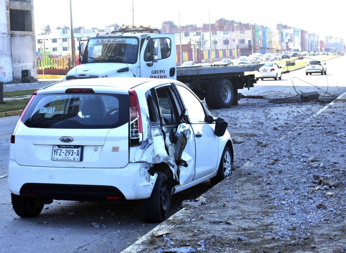 Aparatoso choque en el Malecón dejó daños superiores a los 120 mil pesos l VIDEO