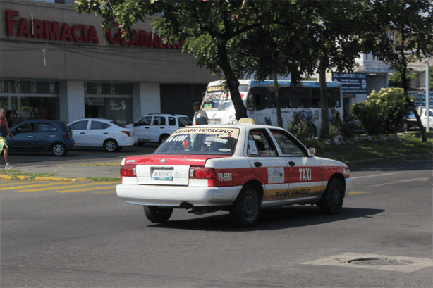 Taxistas de Veracruz se abstienen de prestar servicio debido a rumores de violencia