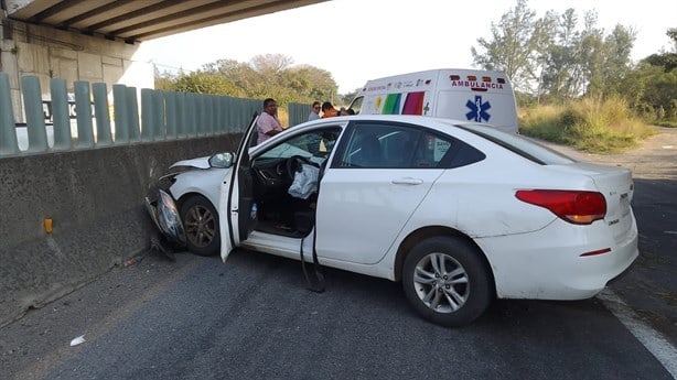 Fuerte accidente sobre el libramiento Paso del Toro-Santa Fe, en Veracruz