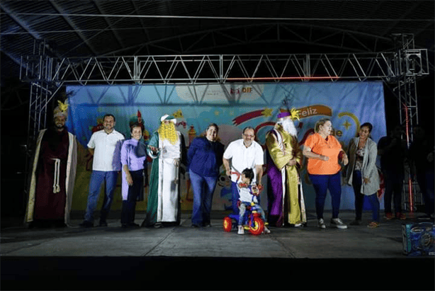 Sonrisas y alegría en Festival del Día de Reyes en la Antigua