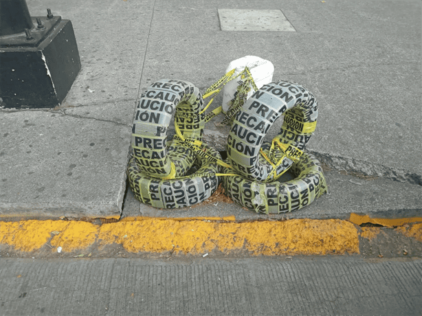 Tramo sumido de banqueta junto a Central Camionera