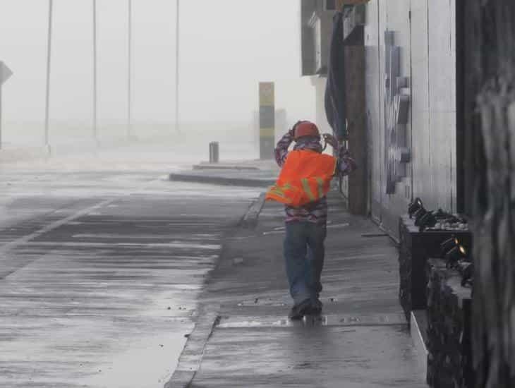 Norte explosivo en Veracruz supera rachas de viento de 90 kilómetros por hora |VIDEO