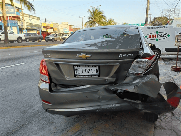 Atropellan mujer de mediana edad en avenida Ejército Mexicano