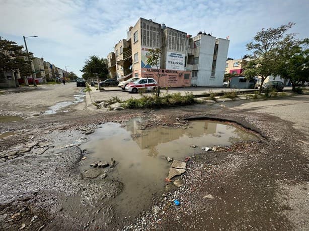 Lomas de Río Medio 4 en Veracruz, años sufriendo de mala obra pública
