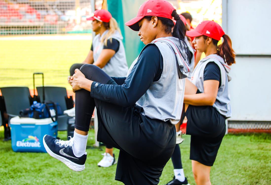 Alista plumaje El Águila Femenil para la campaña