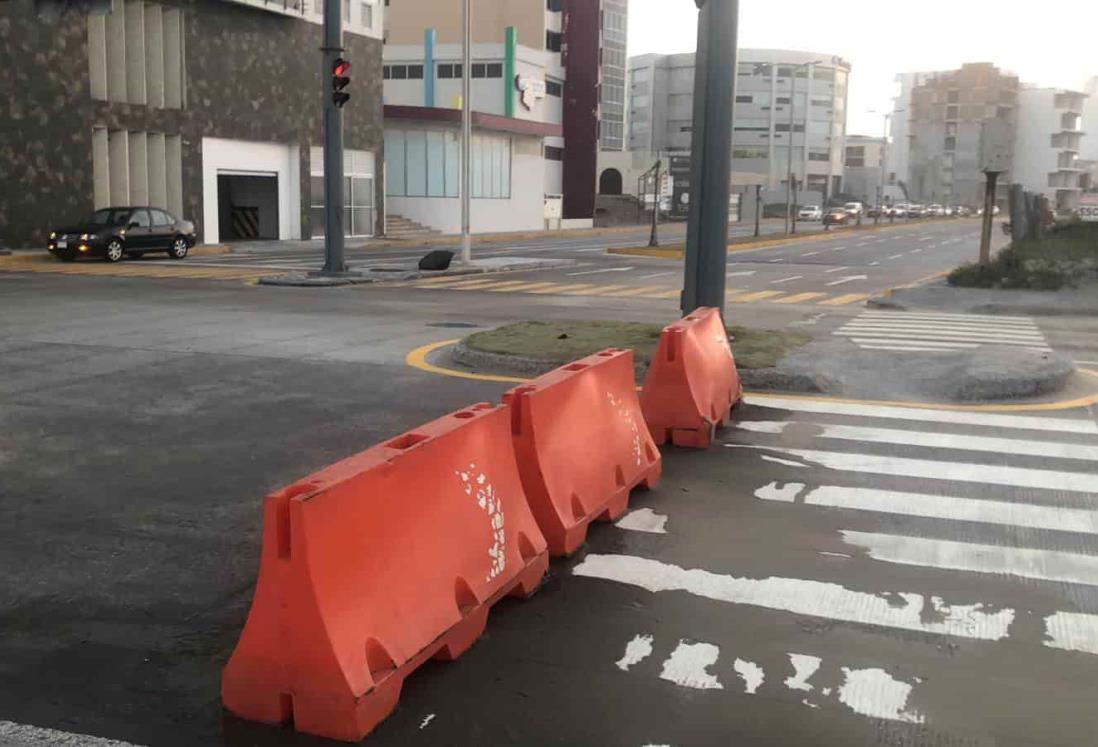 Cierran el bulevar de Boca del Río por incremento de viento y oleaje