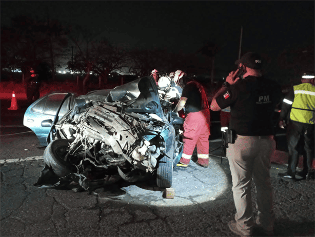 Hombre fallece tras impactar contra tráiler en carretera Veracruz-Xalapa