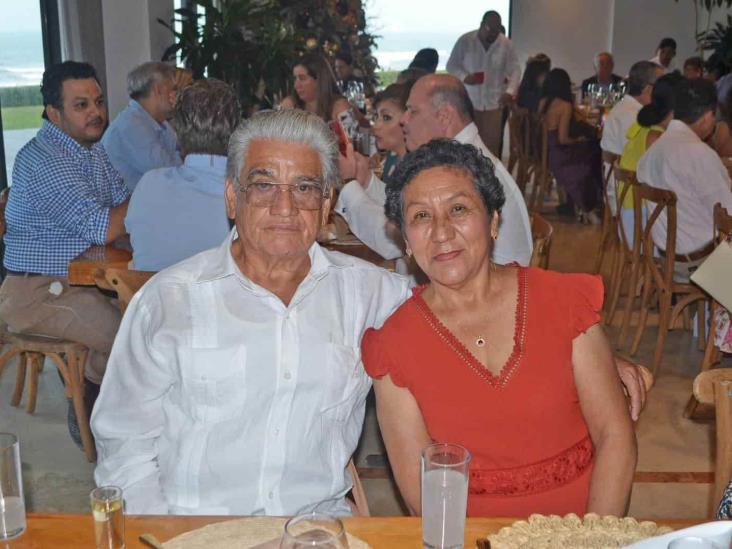 Patricia Larios Cruz y Edgar Aguilar Cruz contraen matrimonio