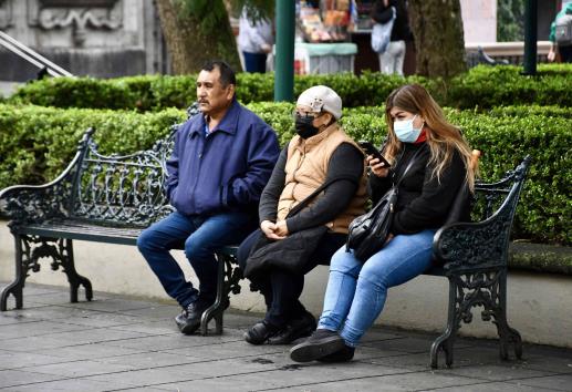 Habitantes de Xalapa retoman el uso de cubrebocas para prevenir covid-19