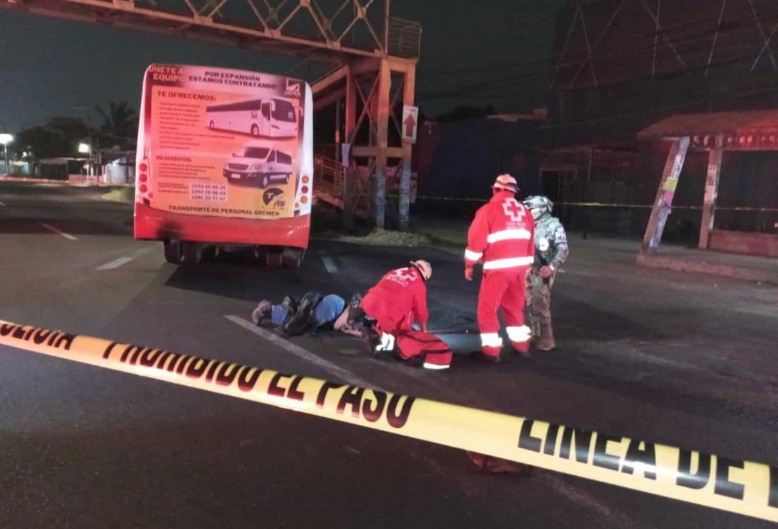 Camión de pasajeros le quita la vida a trabajador en el puerto de Veracruz