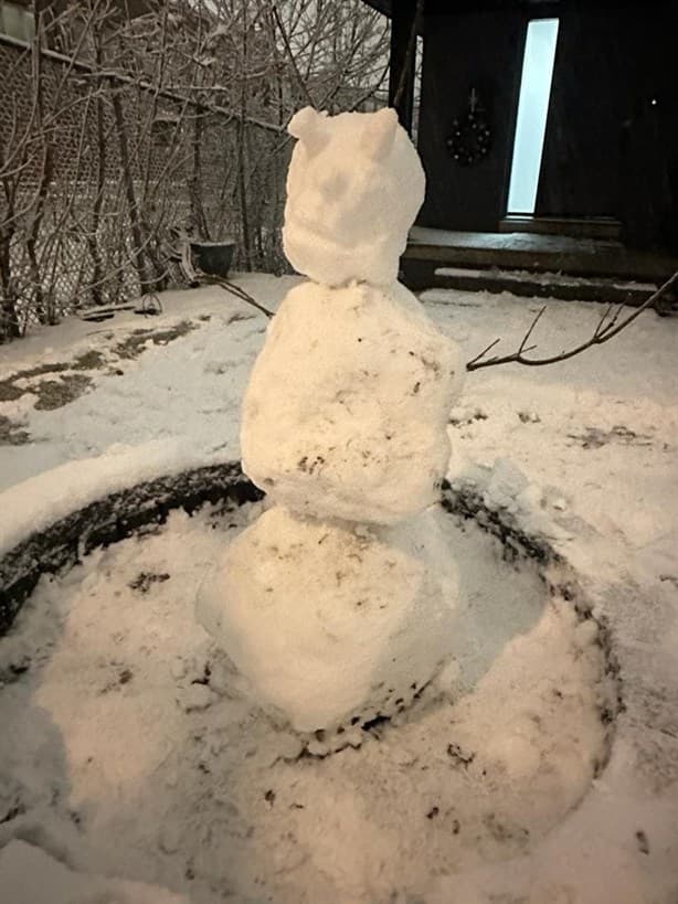 Puro Coatza Power; porteño manda mensajes en nieve desde Canadá