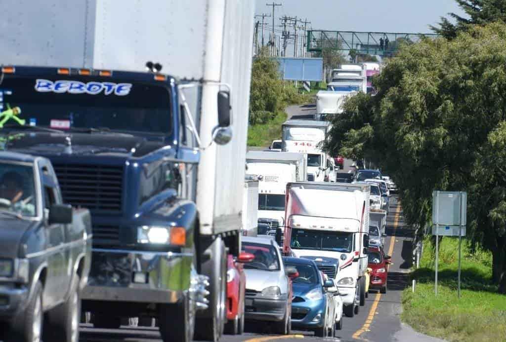 Violencia en carreteras “asfixia” a transportistas