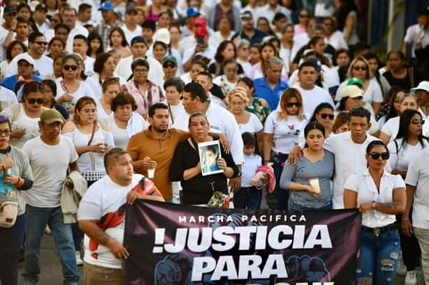 Miles marchan en Lerdo de Tejada pidiendo justicia para Brando Arellano | VIDEO