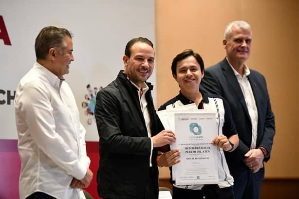 Sectur entrega certificaciones a prestadores de servicios en Veracruz
